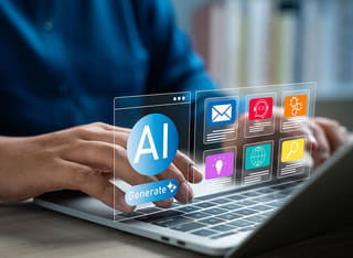 Principiante en criptomonedas explorando las bases de la negociación automatizada con IA
